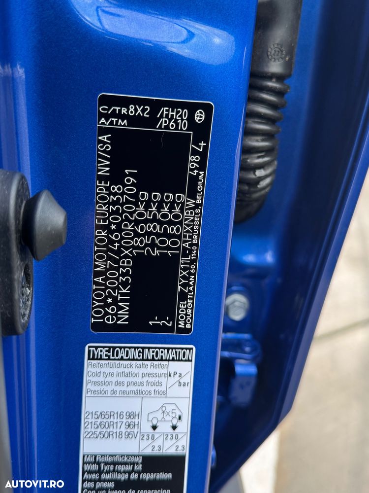 Toyota C-HR 1.8 HSD 4x2 CVT C-lassy LED - 6