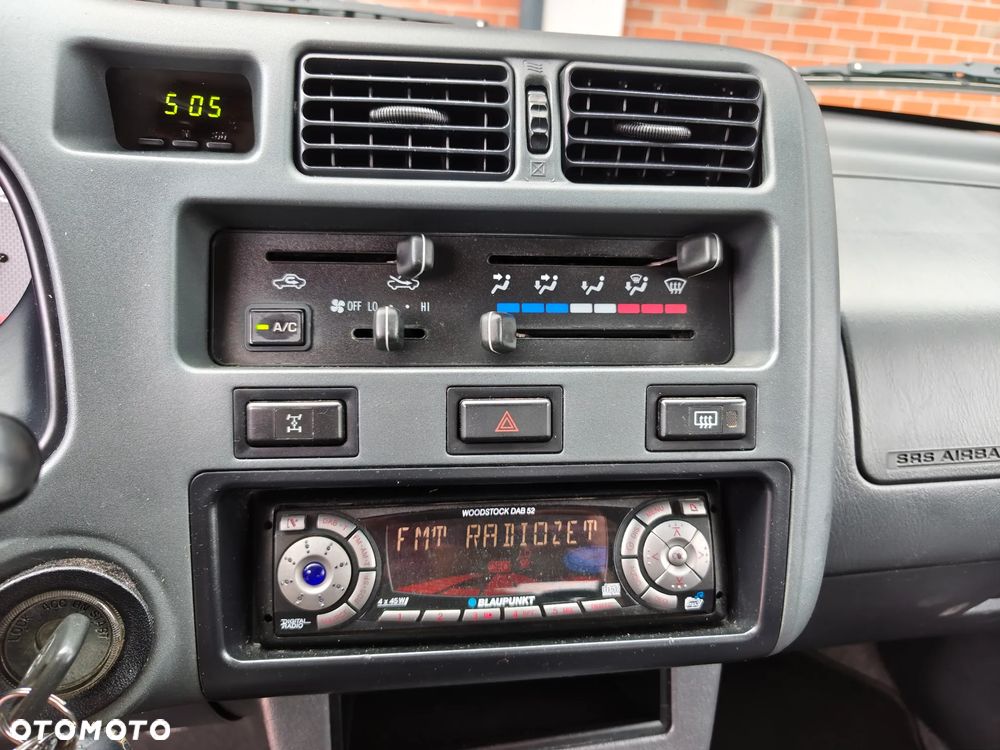Toyota RAV4 2.0 Special - 27