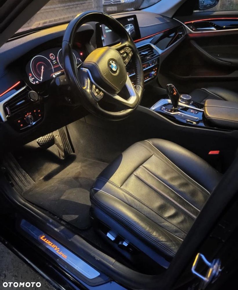 BMW Seria 5 520d Luxury Line - 6