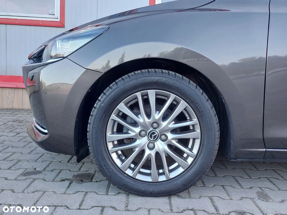 Mazda 2 - 4