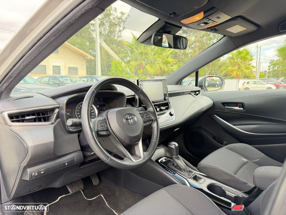 Toyota Corolla 1.8 Hybrid Comfort - 31