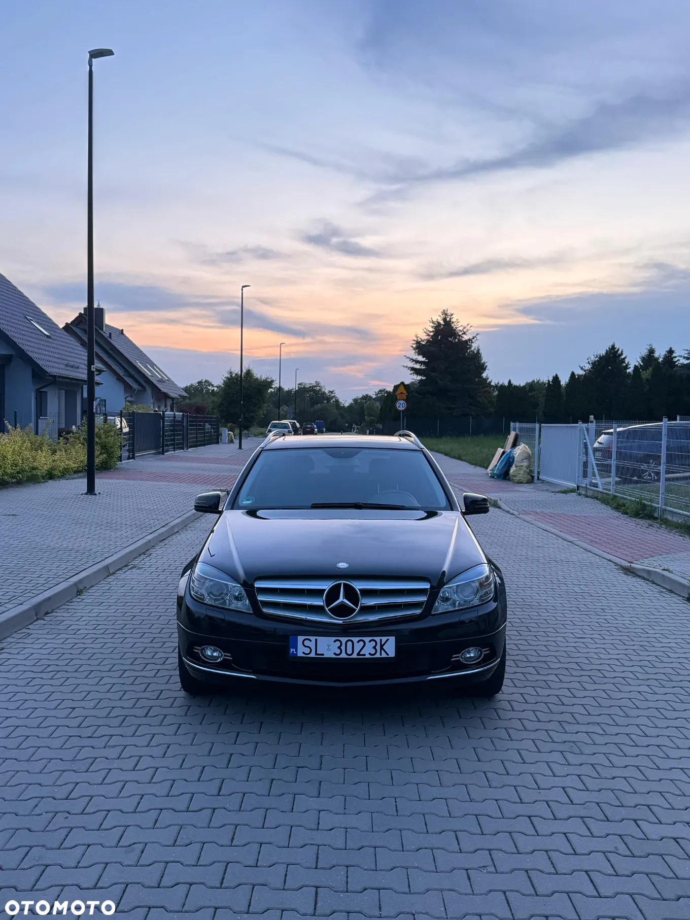 Mercedes-Benz Klasa C 200 T (BlueEFFICIENCY) 7G-TRONIC Avantgarde - 2