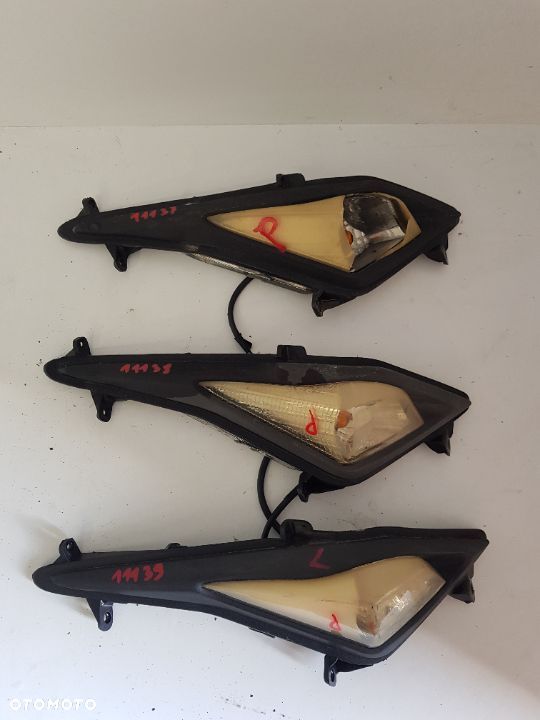 Daelim S3 125 Kierunkowskaz Prawy - 1