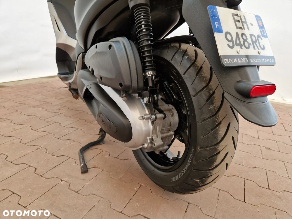 Piaggio Beverly - 22
