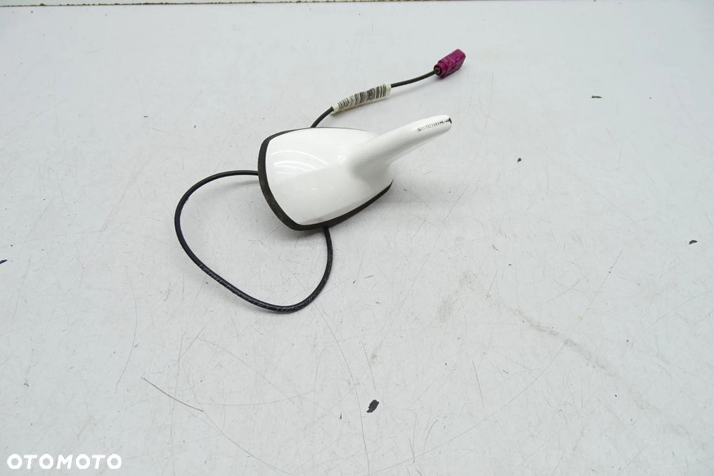 E KLASA W207 LIFT Antena C149 2219056600 - 1