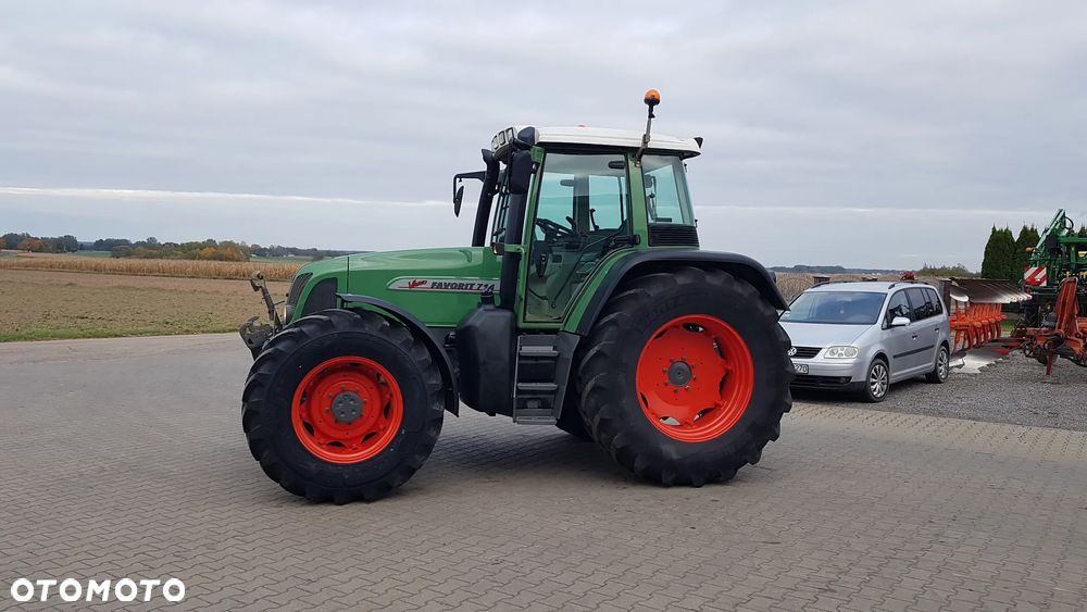 Fendt 714 VARIO - 11