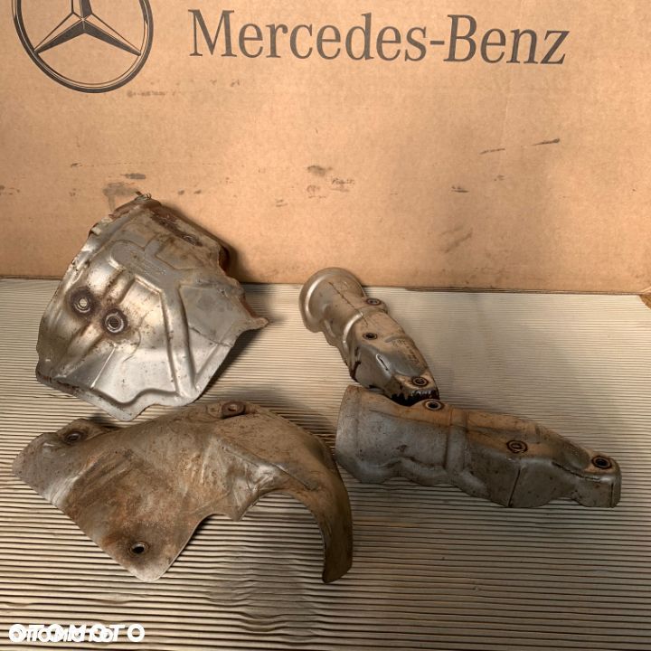 OSŁONY KOLEKTORÓW WYDECHOWYCH I TURBINY ACTROS MP4 - 1