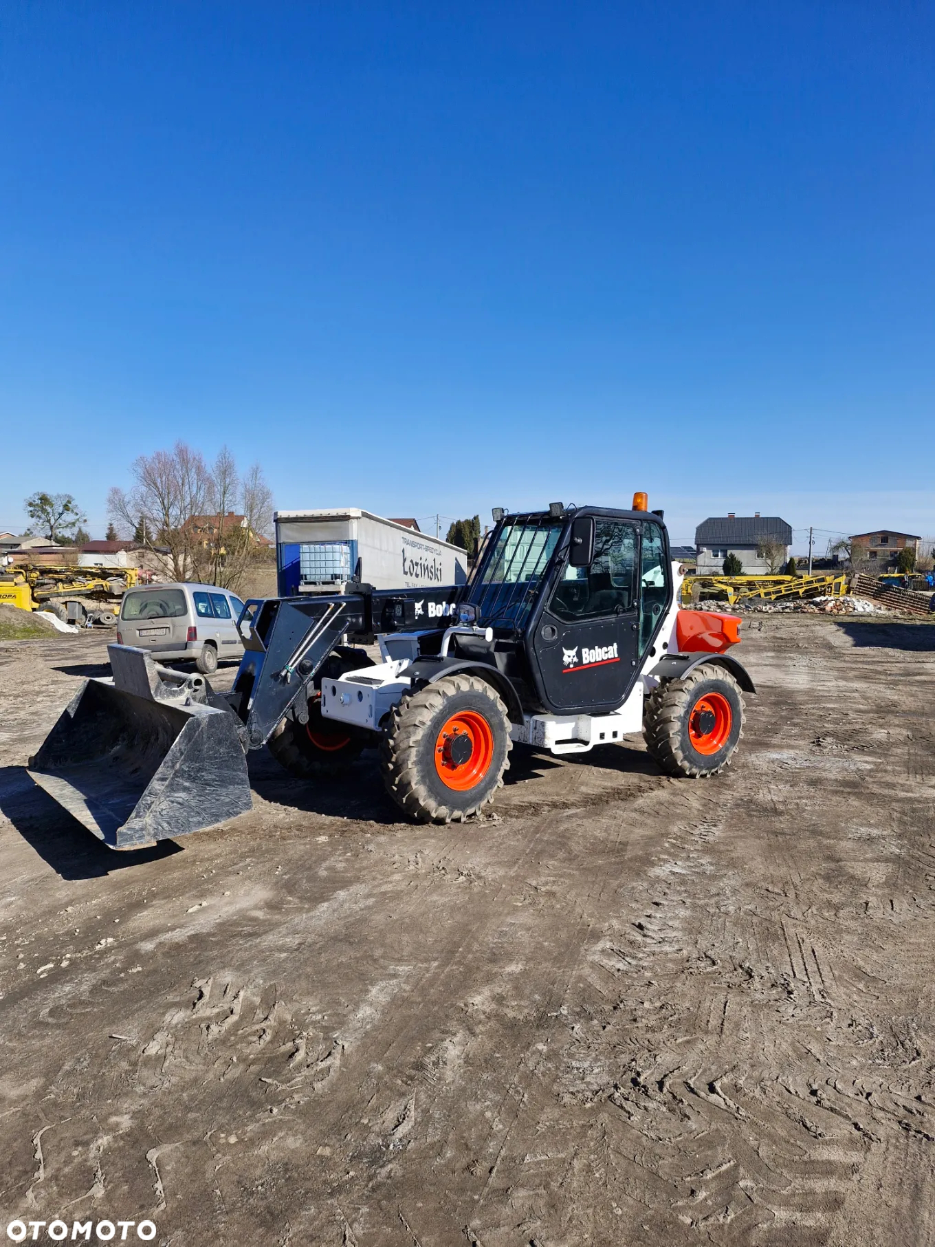 Bobcat T 3571 nie JCB - 2
