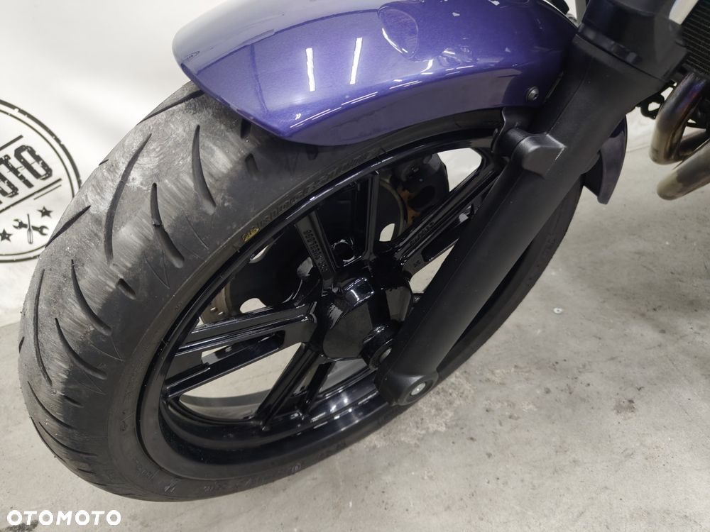 Kawasaki Vulcan S - 21
