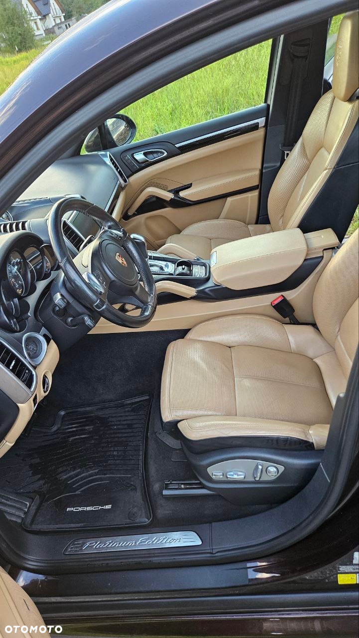 Porsche Cayenne Standard - 14