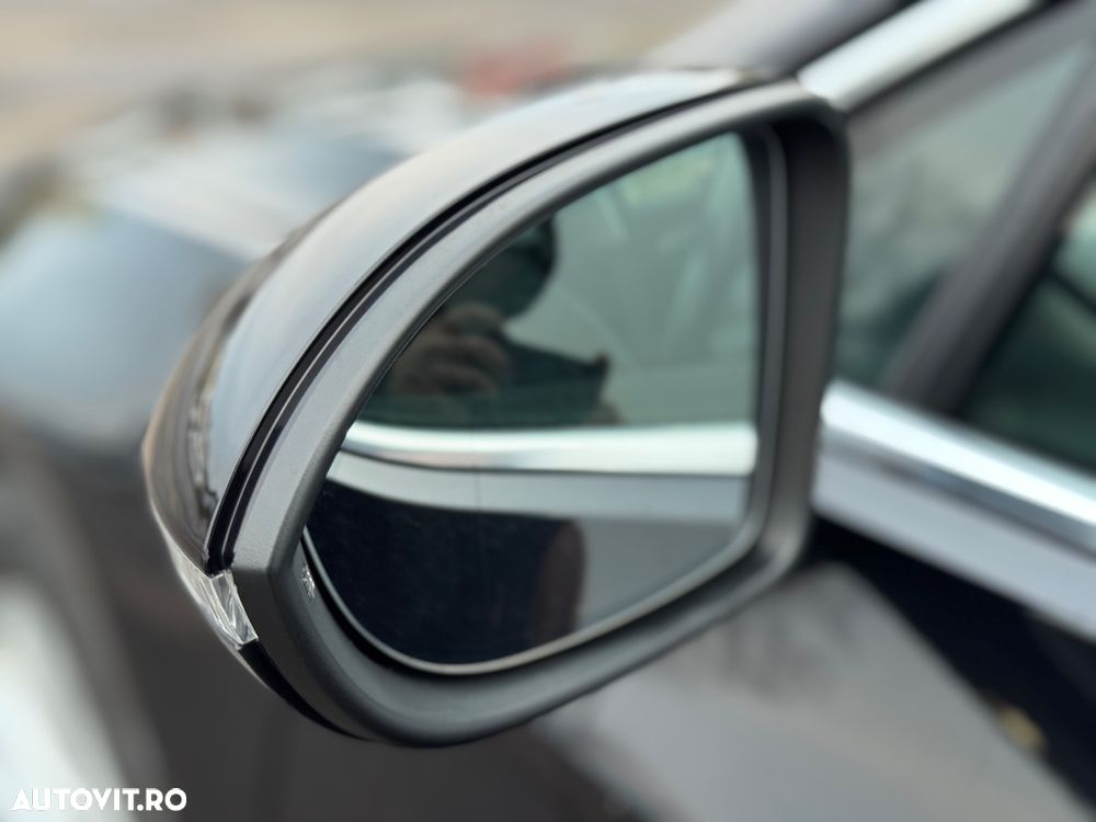 Volkswagen Passat 2.0 TDI DSG Highline - 13