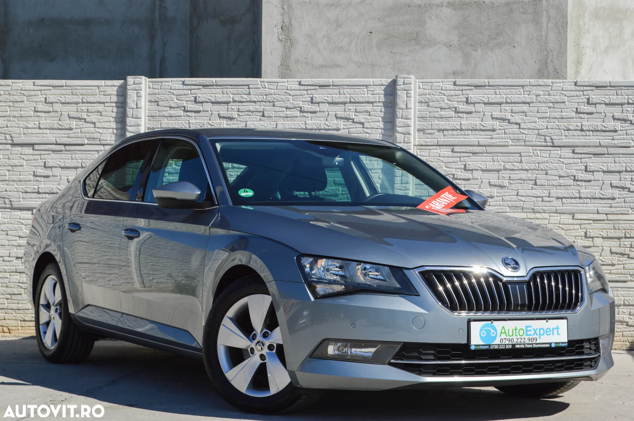 Skoda Superb 2.0 TDI DSG Ambition - 3