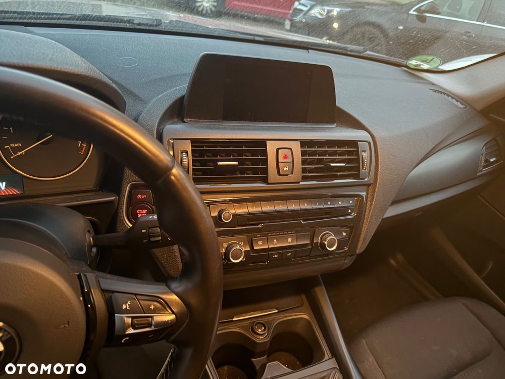 BMW Seria 1 - 12