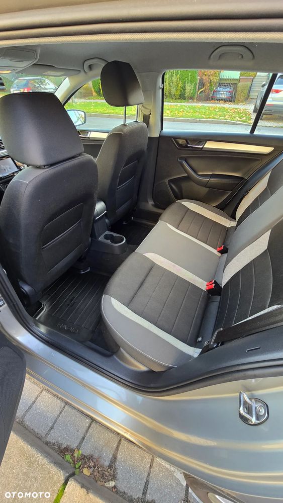 Skoda RAPID 1.0 TSI Ambition - 7