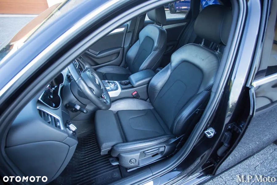 Audi A4 Avant 2.0 TDI Quattro Line S tronic - 33