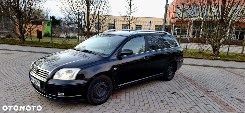 Toyota Avensis 1.8 VVT-i Sol - 1