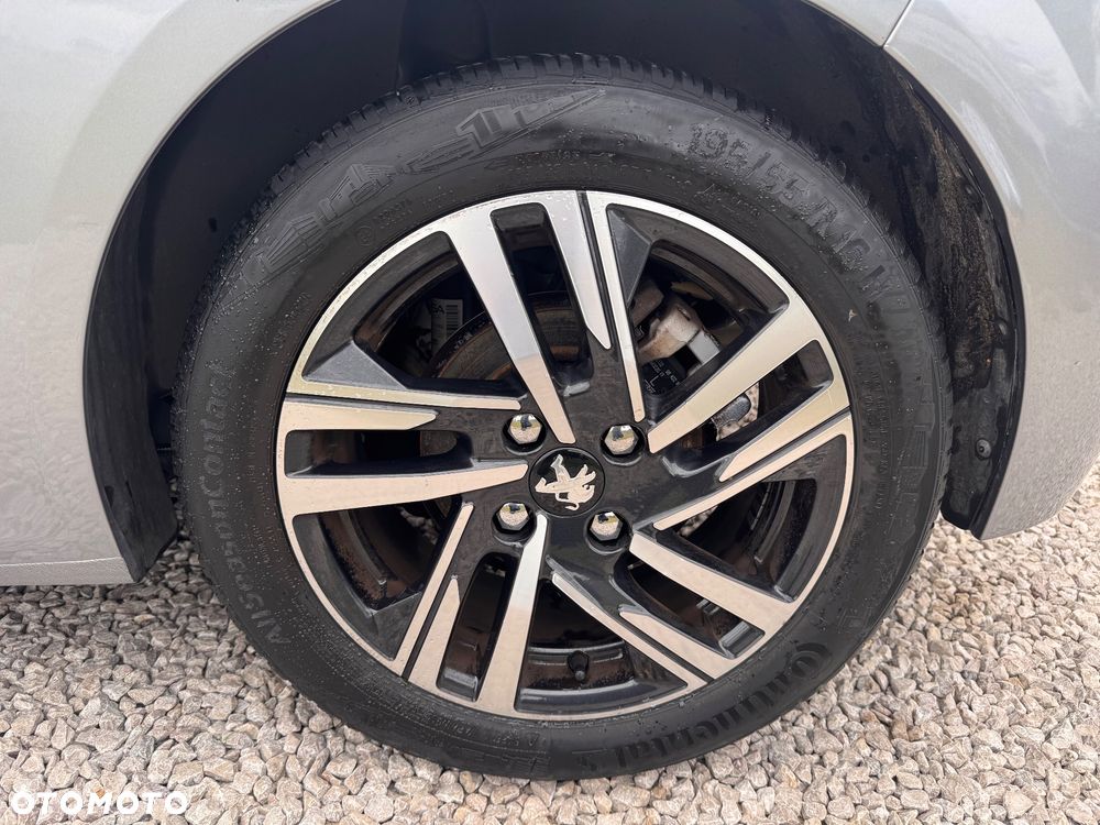 Peugeot 208 PureTech 100 EAT8 Allure Pack - 12