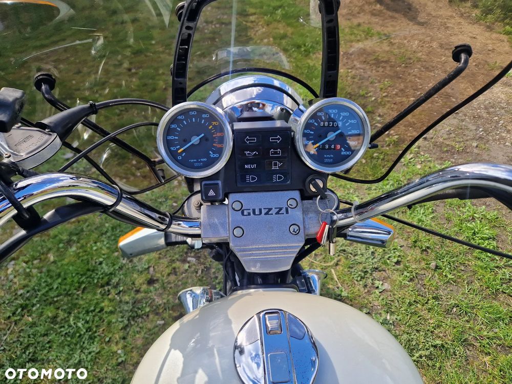 Moto Guzzi California - 32