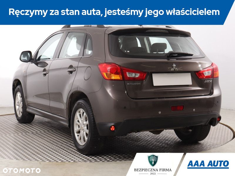 Mitsubishi ASX - 5