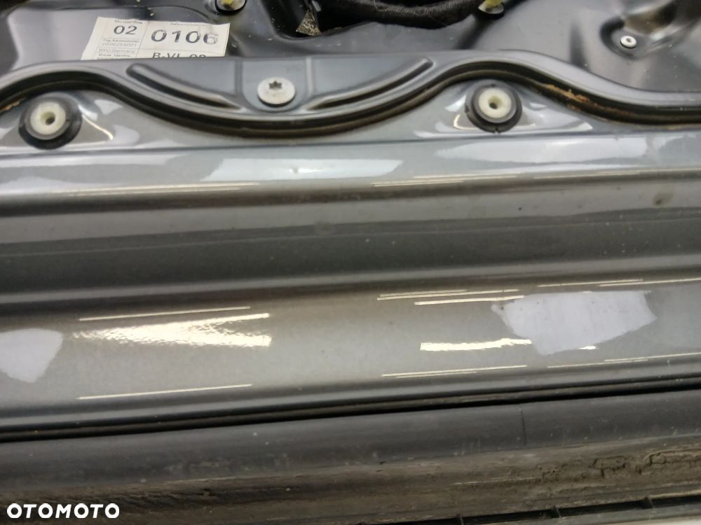 Drzwi przód przednie lewe VW Passat B6 - 9