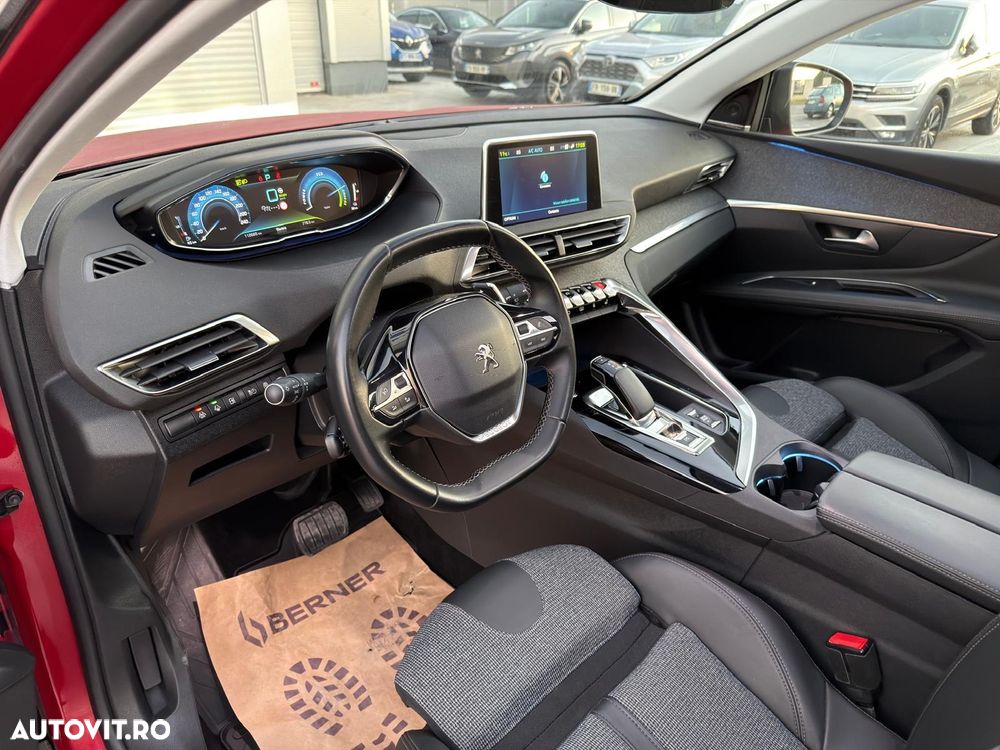 Peugeot 3008 PHEV EAT8 Allure - 11