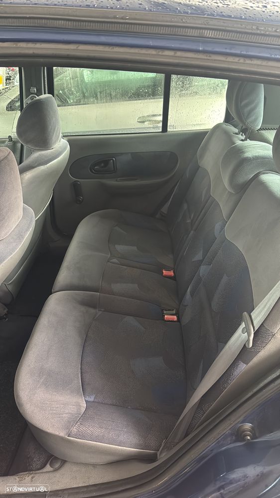 Renault Clio 1.2 - 8