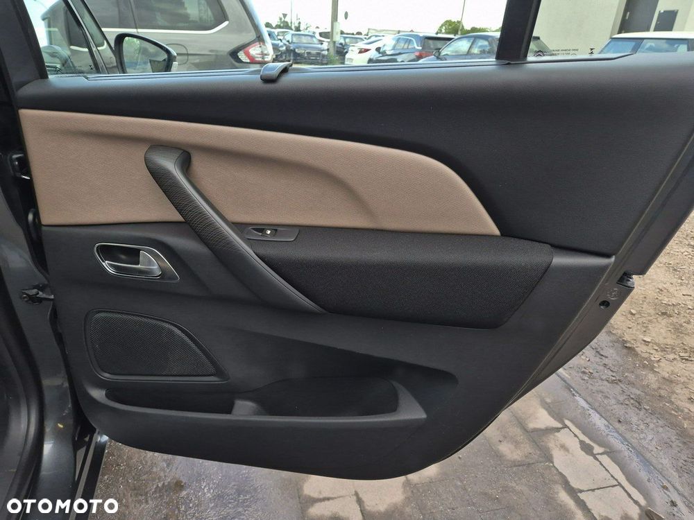 Citroën C4 Grand Picasso e-HDi 115 Intensive - 13