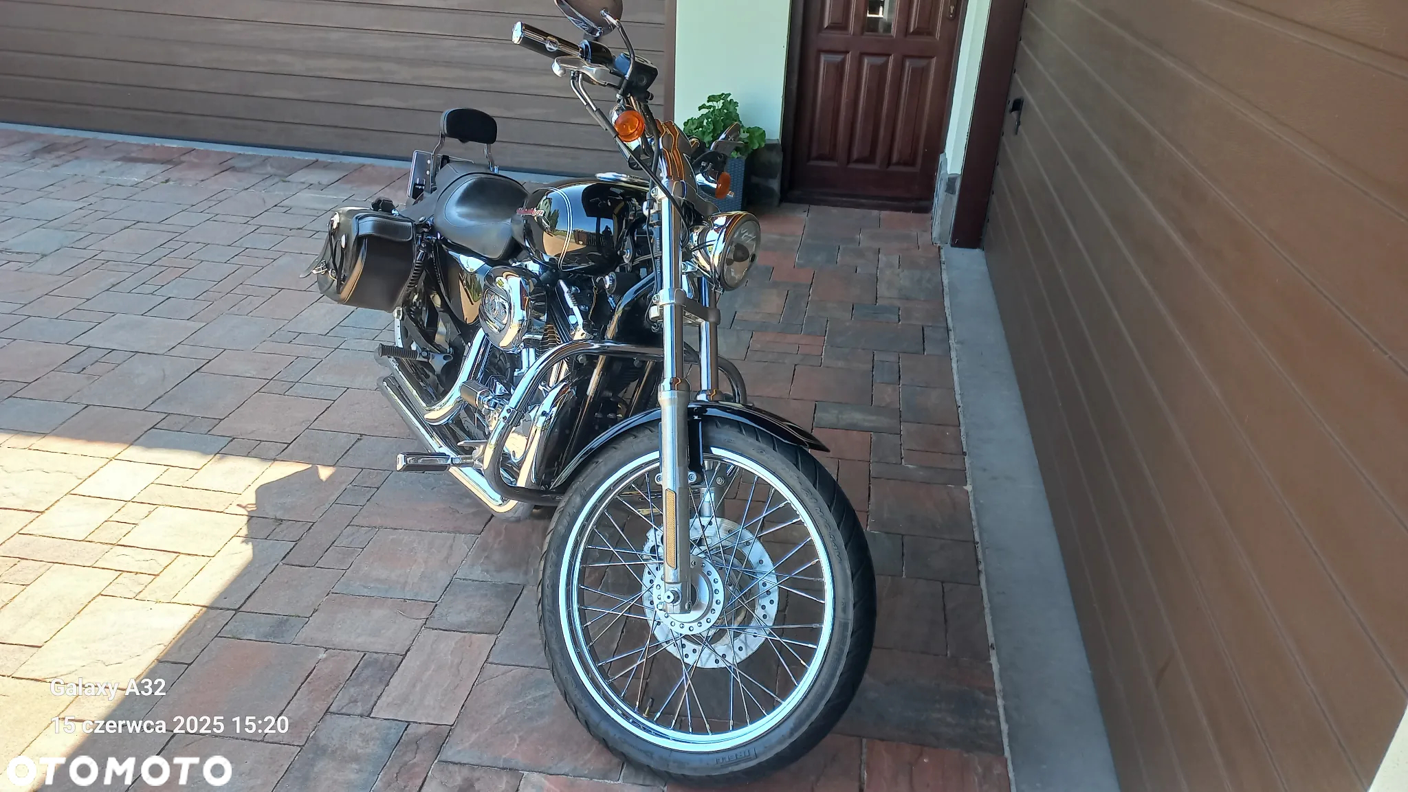 Harley-Davidson Sportster Custom 1200C - 3