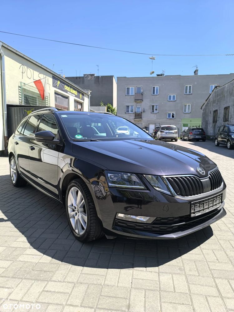 Skoda Octavia 1.6 TDI DSG Clever - 2