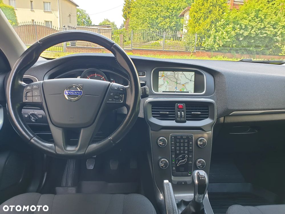Volvo V40 D2 Summum - 6