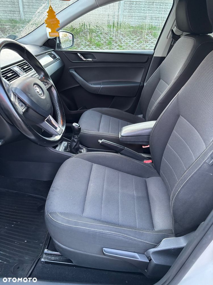 Skoda RAPID 1.6 TDI DPF Ambition - 14