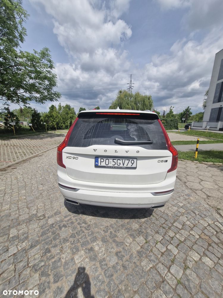 Volvo XC 90 - 7