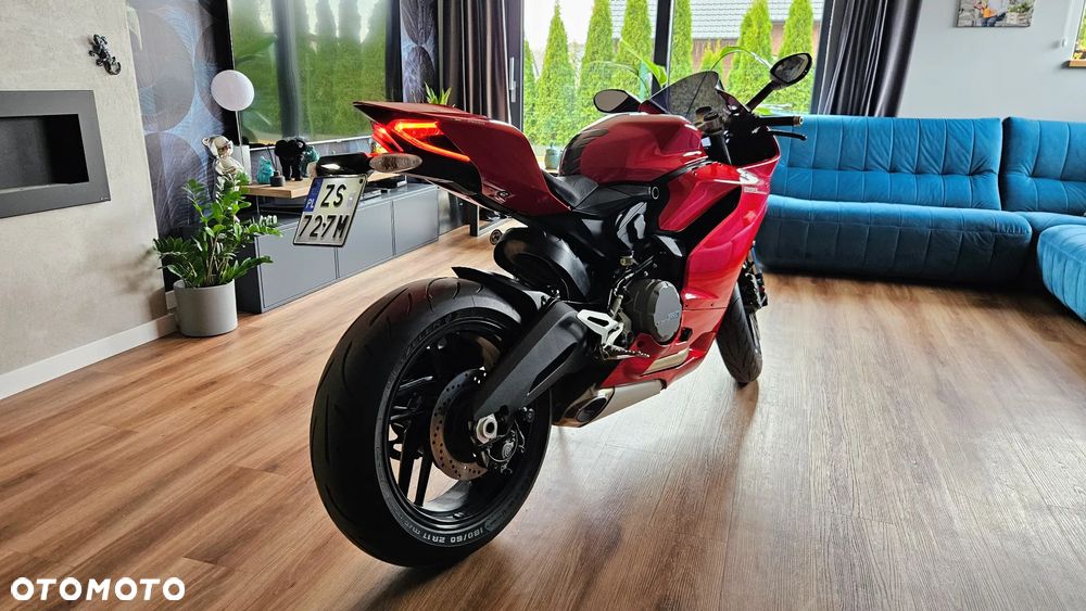 Ducati Panigale 899 - 7