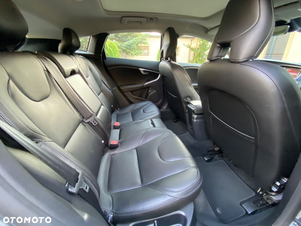 Volvo V40 D2 Momentum - 20
