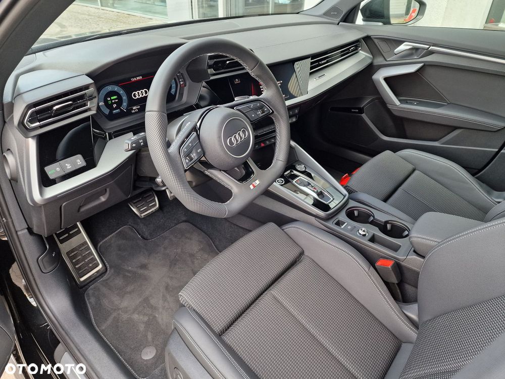 Audi A3 Sportback - 11