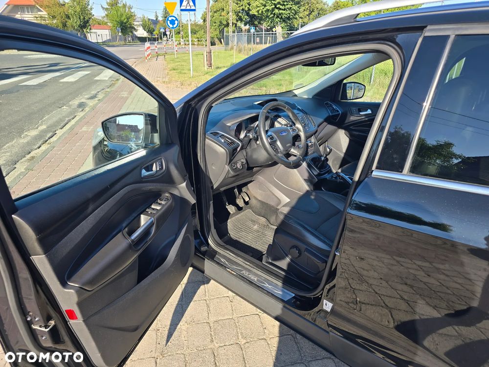 Ford Kuga 2.0 TDCi 2x4 Titanium - 15