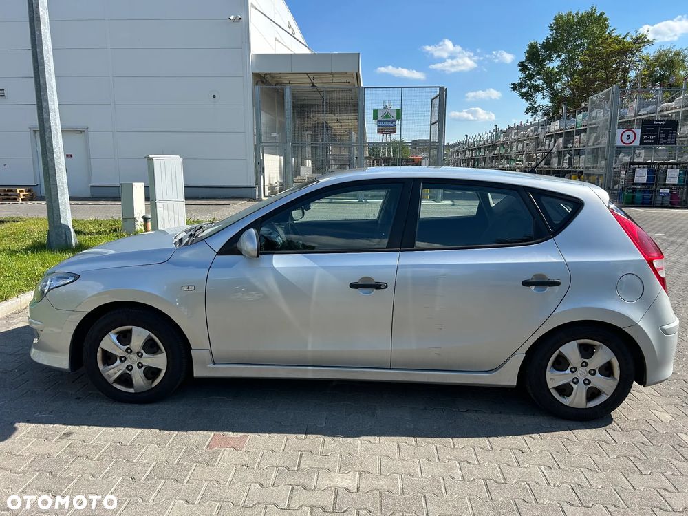 Hyundai i30 1.6 CRDi Base - 10