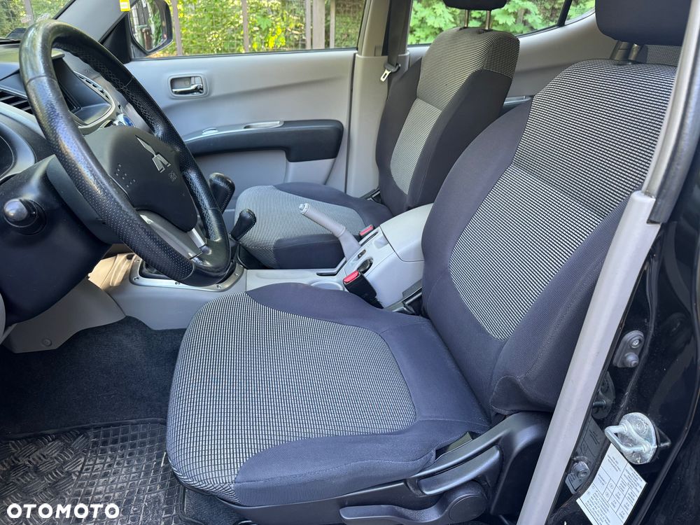 Mitsubishi L200 2.5 DID Intense + - 18