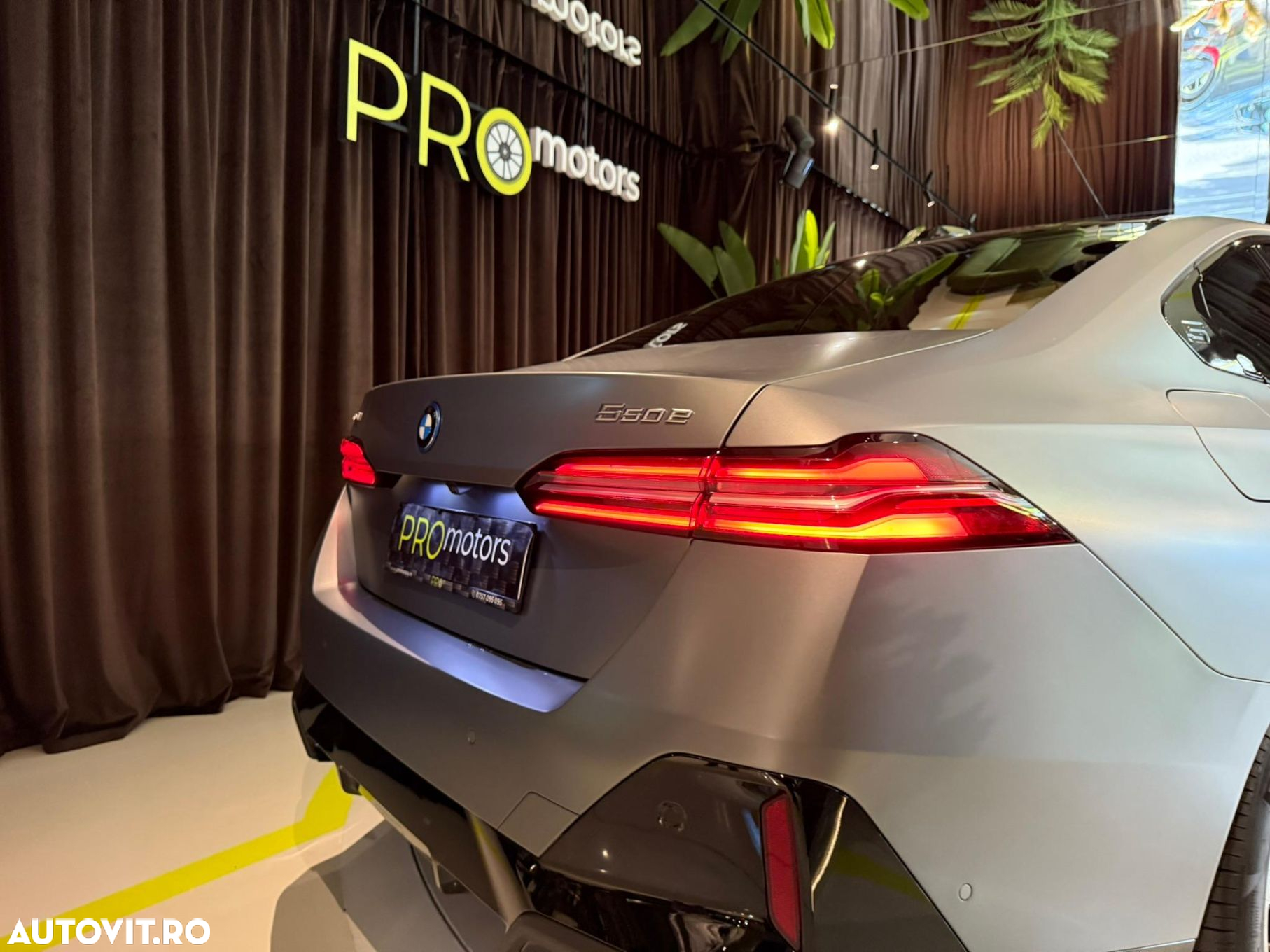 BMW Seria 5 550e xDrive AT PHEV - 16