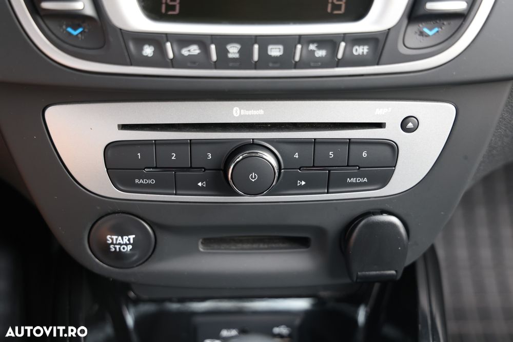 Renault Megane ENERGY dCi 110 Start & Stop Bose Edition - 15