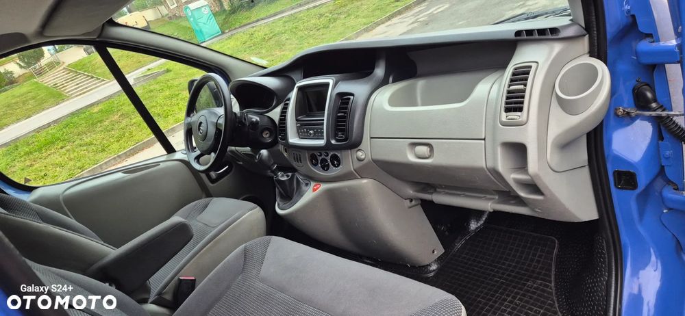 Opel Vivaro - 27