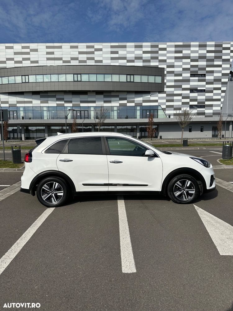 Kia Niro 1.6 GDI PHEV 2WD OPF Aut. Edition 7 - 9