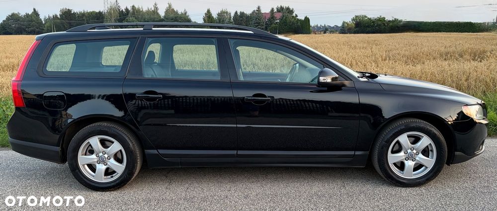 Volvo V70 2.0D Momentum - 4