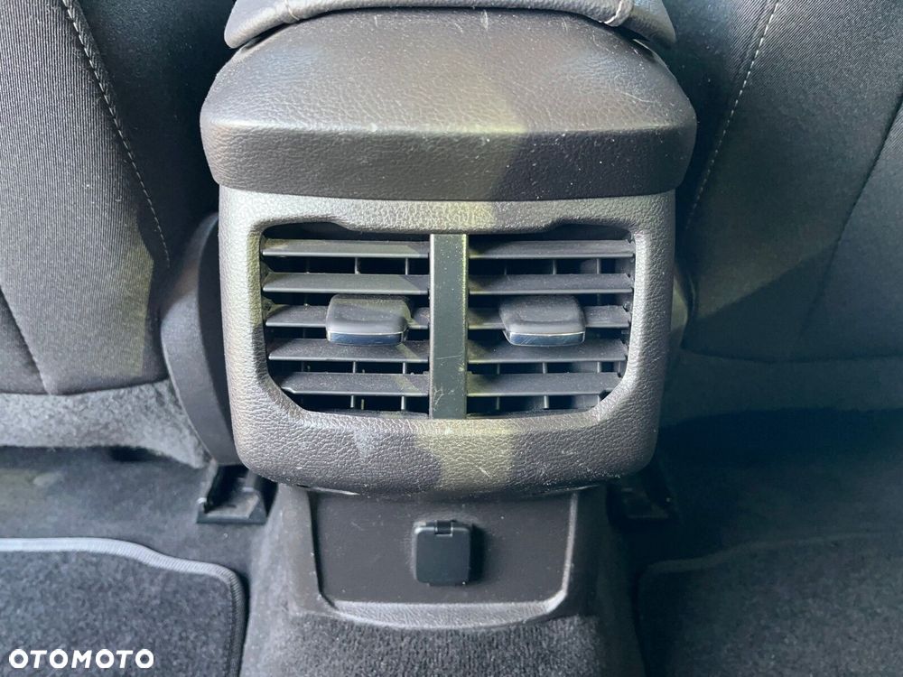 Ford Mondeo 2.0 TDCi Titanium PowerShift - 15