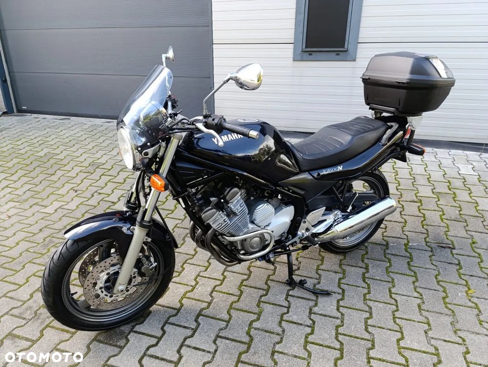 Yamaha XJ - 6