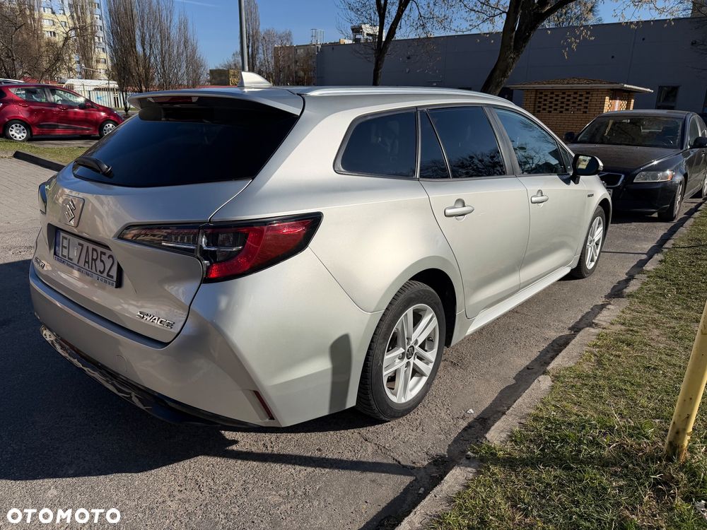 Suzuki Swace 1.8 Hybrid Premium Plus CVT - 4