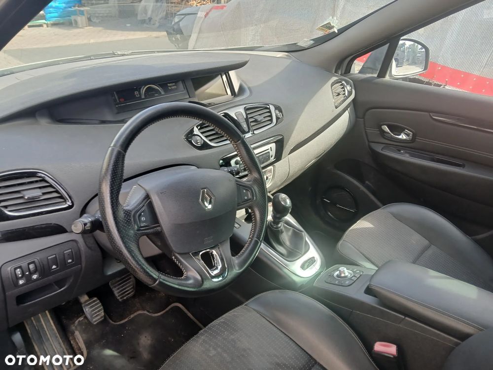 Renault Scenic dCi 130 FAP Start & Stop Bose Edition - 14