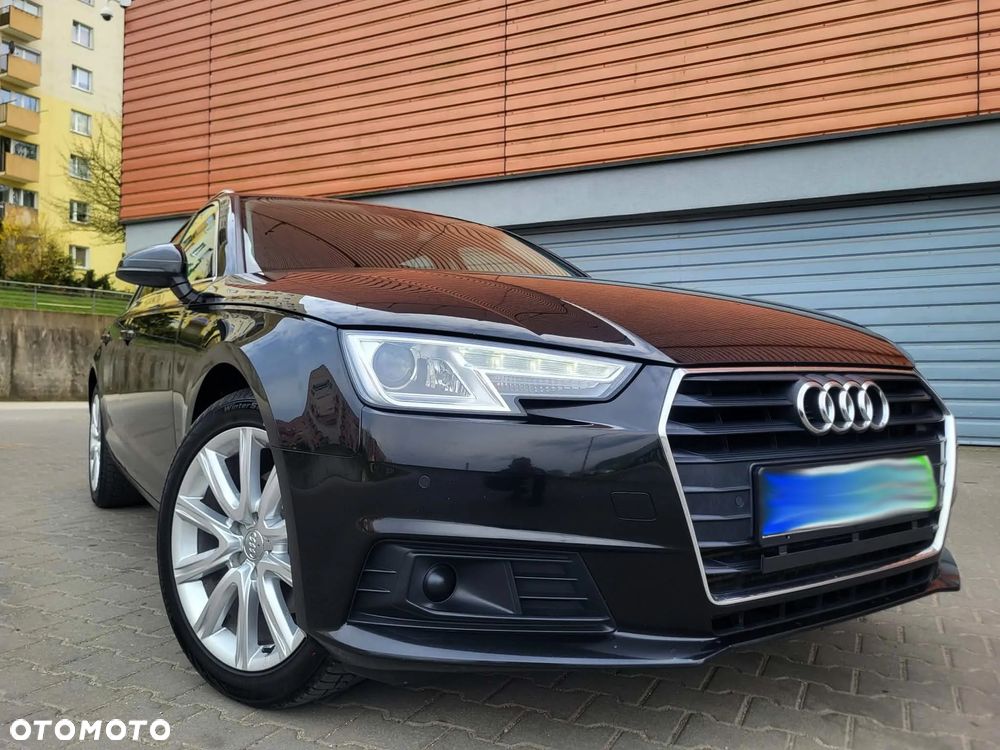 Audi A4 Avant 40 TFSI S tronic sport - 2