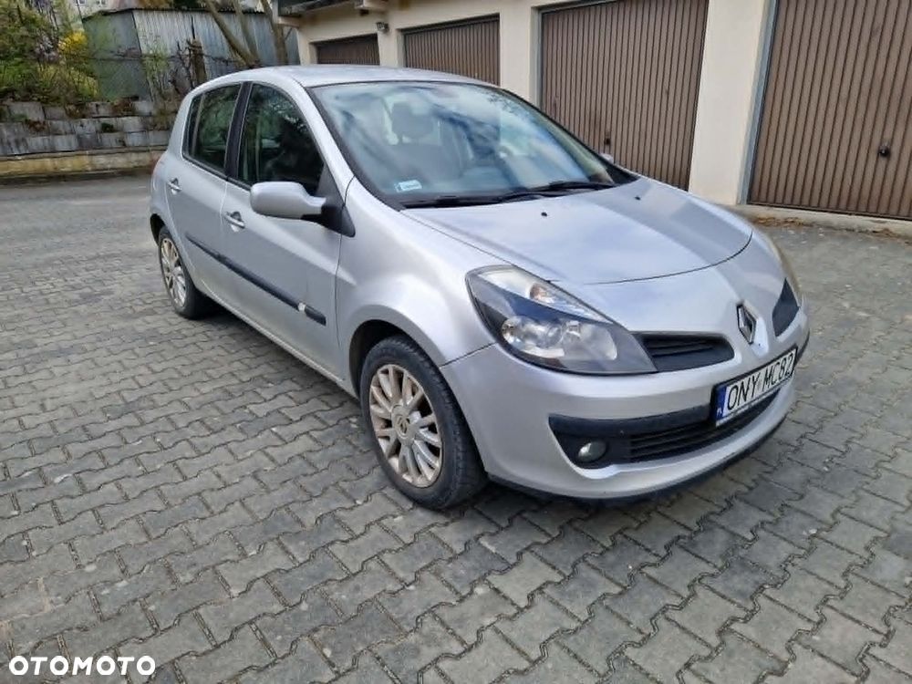 Renault Clio - 3