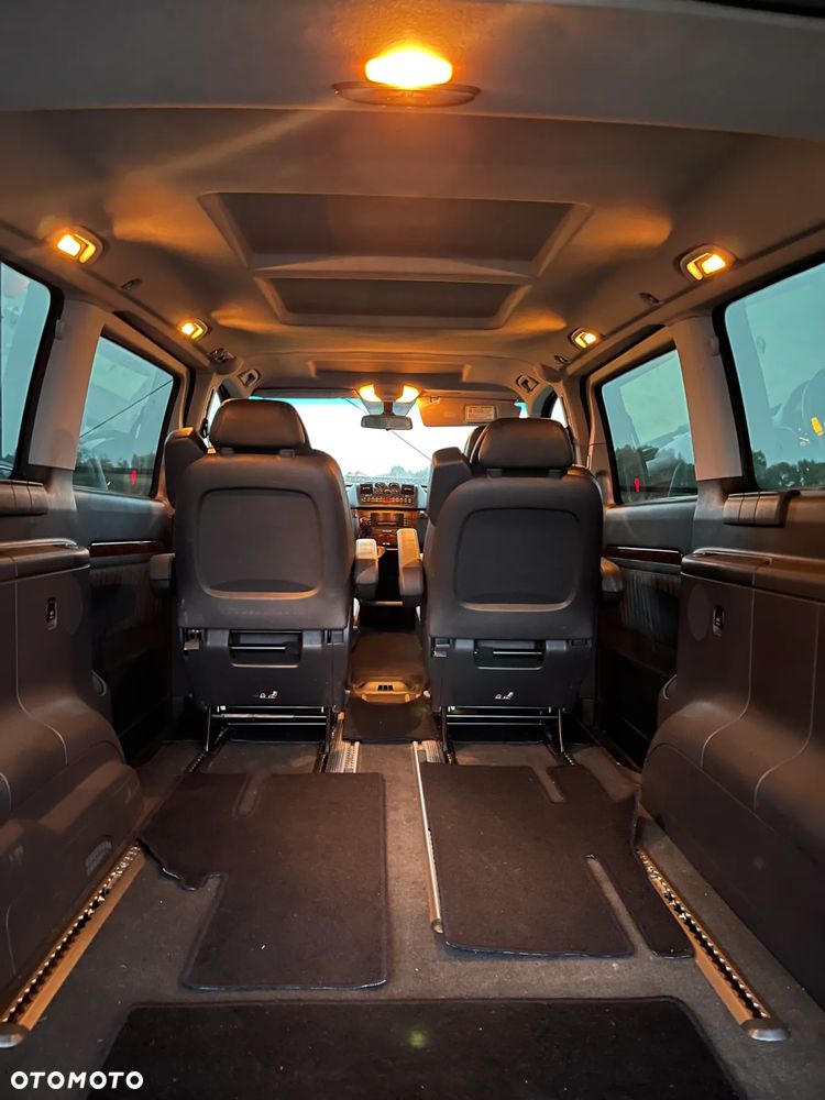 Mercedes-Benz Viano - 13
